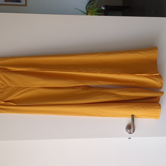 Lulu's 2 piece outfit - Picture 7 of 8